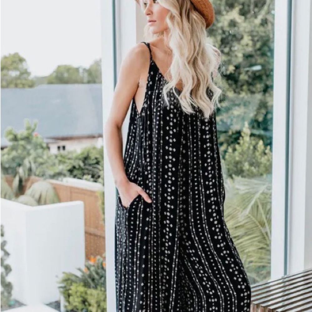 Vici jumpsuit tribal bohemian NWT